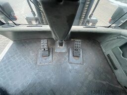 JUNGHEINRICH TFG680 Duplex Gasstapler Seitensch. hydr. Zinken