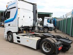 MERCEDES-BENZ 1845 4x2 LL GigaSpace 2 x Tank MULTI Nr.: 133