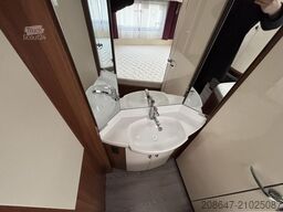 HOBBY Excellent 560 CFe *Top Zustand*1. Hand*