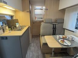 LMC Tourer Alkoven A 690 G 8G Auto Fahrradträger