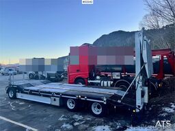 Fliegl DTS 300 Machinery Trailer – Hydraulic Ramps