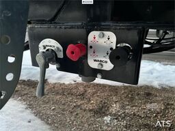  Ovox triple-axle trailer