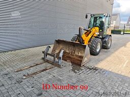Schäffer 5470Z Bucket + Forks!