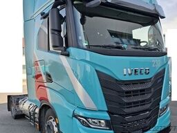 IVECO S-WAY NP