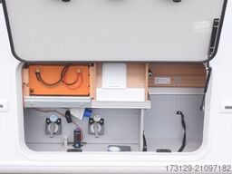 KNAUS SUN TI 650 MF AUTOMATIK LUFTFE. ALU SAT+TV 1.H.