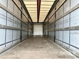 Schmitz Cargobull Curtainsider Mega Getränke