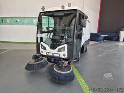 Johnston C200/201 Compact Sweeper