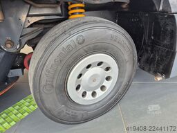 Johnston C200/201 Compact Sweeper