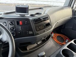 Mercedes-Benz Atego 1022 4x2 Kühlkoffer+HB / Swiss-Vehicle