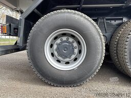 Iveco Trakker AD410T42H Tipper Truck