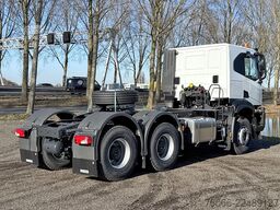 Iveco T-Way AT720T43TH AT ADR Tractor Head (16 units)