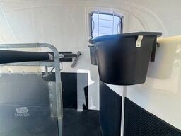 HUMBAUR Maximus 2 Pferdeanhänger Vollpolyester 2,7t