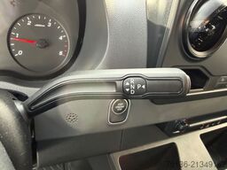 MERCEDES-BENZ Sprinter 211 CDI Automatik Standheizung L1H1 AHK