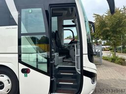 MAN Lions Coach R08 63 Sitze 3-Achsen 13.8m