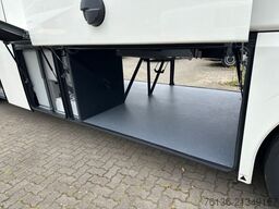 MAN Lions Coach R08 63 Sitze 3-Achsen 13.8m