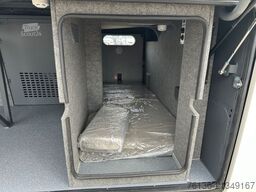 MAN Lions Coach R08 63 Sitze 3-Achsen 13.8m