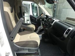 Roadcar R600 Citroen 2.2HDI by Pössl AUFSTELLDACH/MARKISE