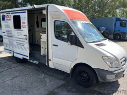 Mercedes-Benz Sprinter 322