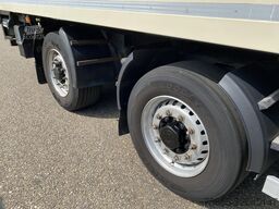 Samro 2-Axle Isobox 12.60 x2.50 x2.50 / 2x Steering A...