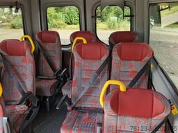 MERCEDES-BENZ 2 x Vorlauffahrzeug Bürgerbus Niederflur 9 Sitze