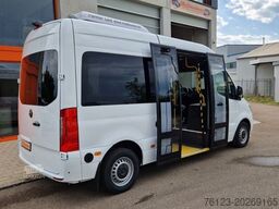 MERCEDES-BENZ 2 x Vorlauffahrzeug Bürgerbus Niederflur 9 Sitze