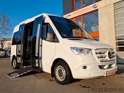 MERCEDES-BENZ 2 x Lagerfahrzeug Bürgerbus Niederflur 9 Sitze