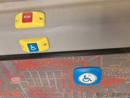 MERCEDES-BENZ 2 x Lagerfahrzeug Bürgerbus Niederflur 9 Sitze