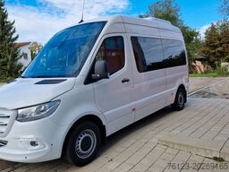 MERCEDES-BENZ 2 x Lagerfahrzeug Bürgerbus Niederflur 9 Sitze