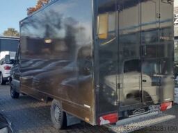 Mercedes Benz Sprinter