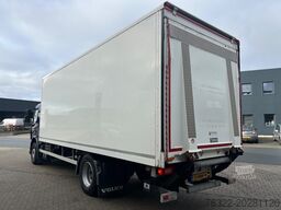 Volvo FE 250 4X2 E6  / SLEEPERCAB / AIRCO / STANDKACH...