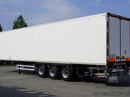 Lamberet refrigerated semi-trailer / Carrier