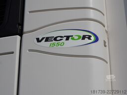Lamberet refrigerated semi-trailer / Carrier