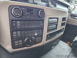 MAN 12.250 TGM LX HEATER 2T LIFT