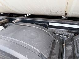 MERCEDES-BENZ Antos 2533 6x2 Faun Rotopress 520