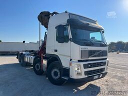 VOLVO VOLVO FM82 SCARRABILE CON GRU E POLIPO