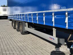 Schmitz Cargobull Curtainsider Mega Getränke