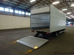 FUSO Canter Fuso Koffer 7C15 LBW