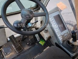 LIEBHERR A 932 Litronic, läuft, reparaturbedürftig
