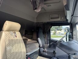 SCANIA R 560