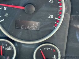 MAN Lion's Coach L/R08/Euro 6!