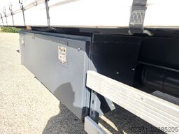 PACTON T2-001 STEERING AXLE/LOADING LIFT/ BPW DRUM.