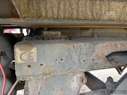 Schmitz 2 axles + STUURAS + LOADLIFT + CARRIER MAXIMA 1300