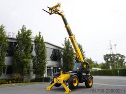 JCB 540-140 telescopic loader / 14 m range