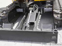 JCB 16 C-1 mini crawler excavator / joystick