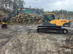 Volvo ec210cl excavator w/ rototilt, sanding bucket and