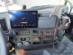 Volvo FMX 460 8x4 Tadano HK40