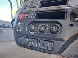 DAF CF 400 * SSC * RHD * 1 x Bed *