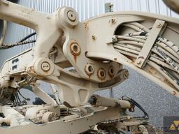 Caterpillar 130G Ex-army