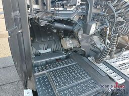 Scania R 460 A4x2EB