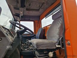 Mercedes-Benz Unimog